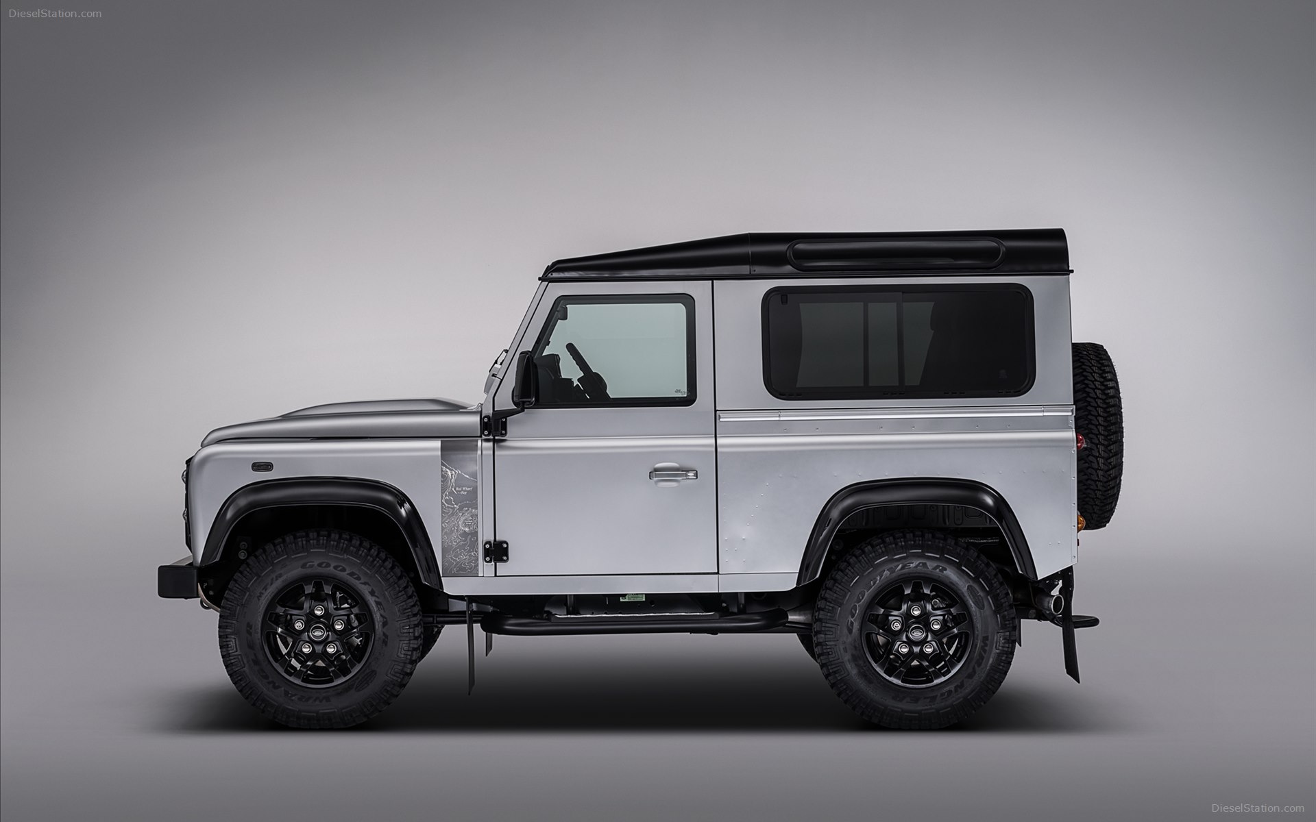 Land Rover Defender 2 Million 2015